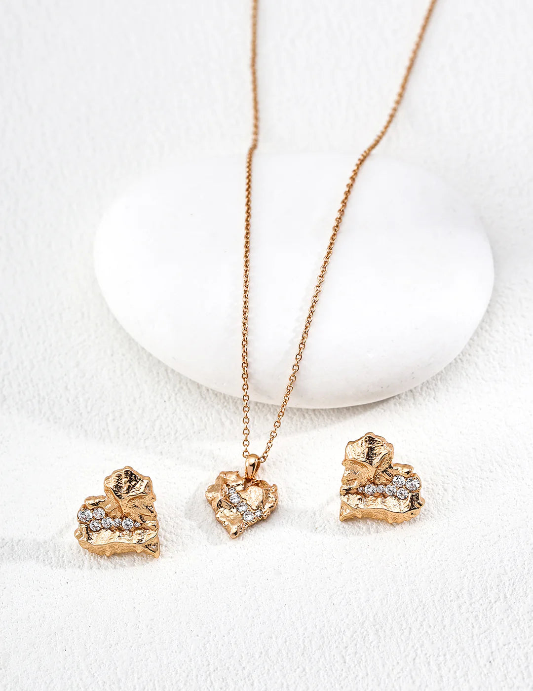 Cracked Heart Zircon Stud Earrings